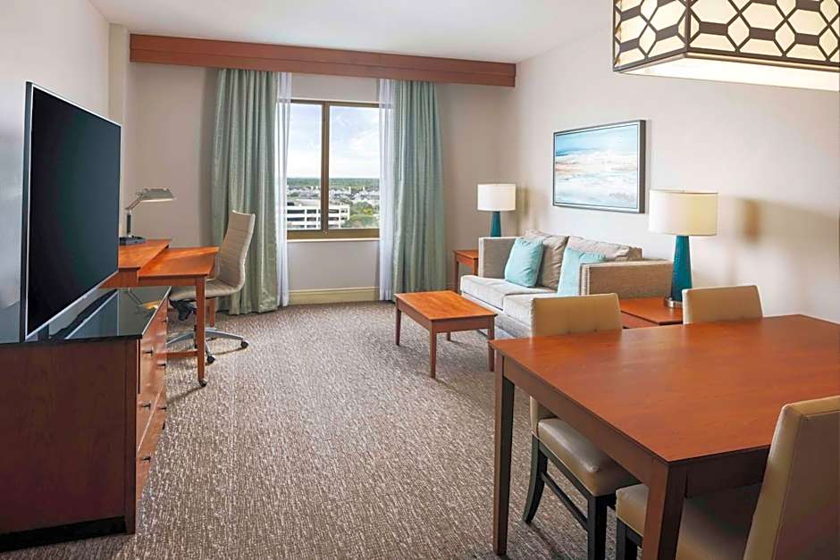 Hilton St. Petersburg Carillon Park