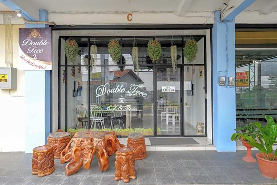 Urbanview Hotel Double Tree near RSUD Margono Purwokerto