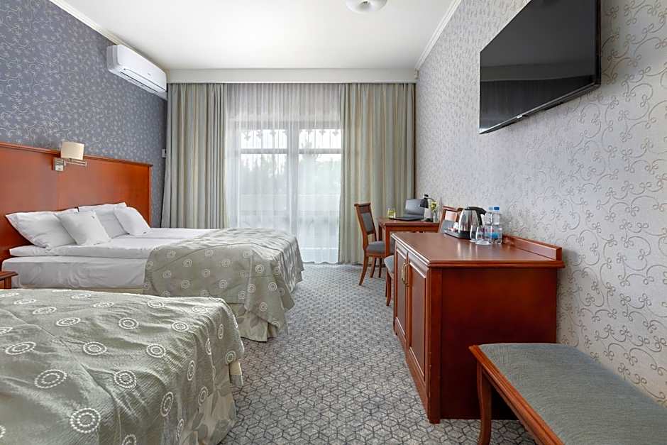 Hotel&Spa Stary Dziwnów basen swimming pool