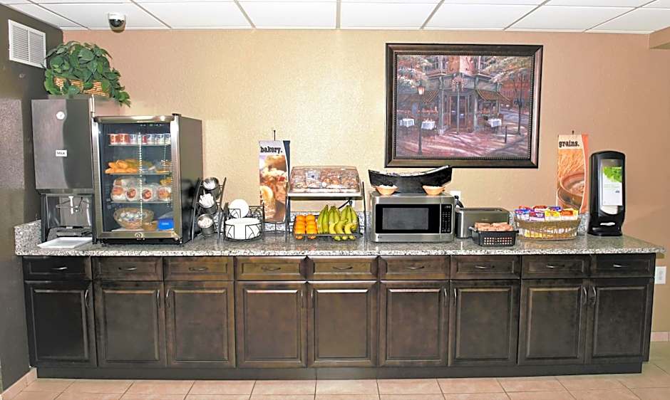 Microtel Inn & Suites By Wyndham Jacksonville Airport