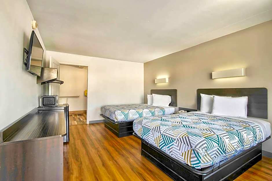 Motel 6-Conyers, GA