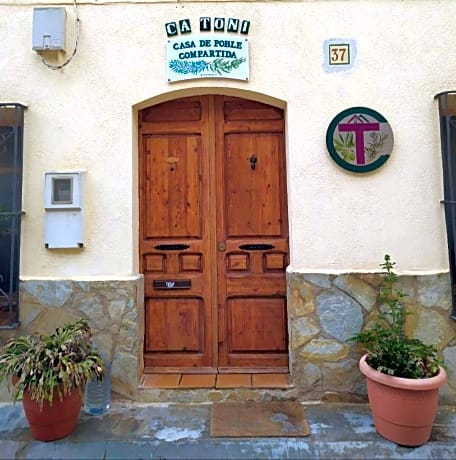 CA TONI