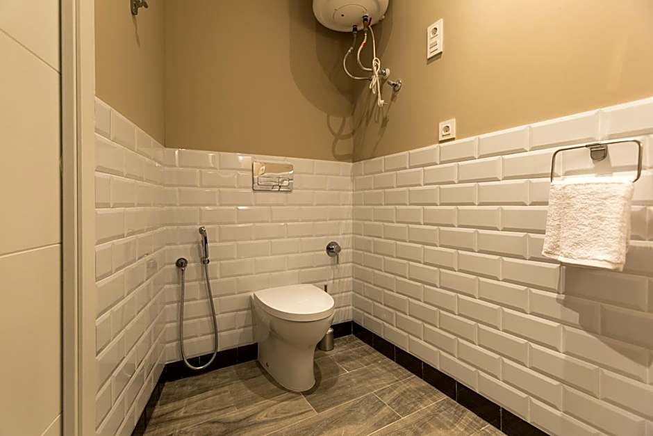 Foto 1 di 6 di Single Room with Private Bathroom