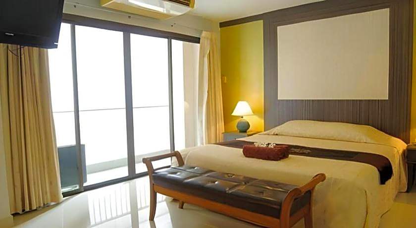 Diamond City Place Hotel