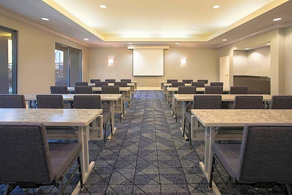 Courtyard by Marriott Worcester