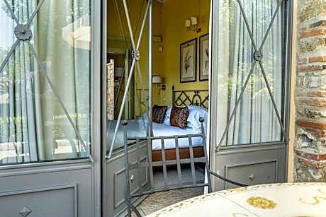 Deluxe Double or Twin Room with Garden View