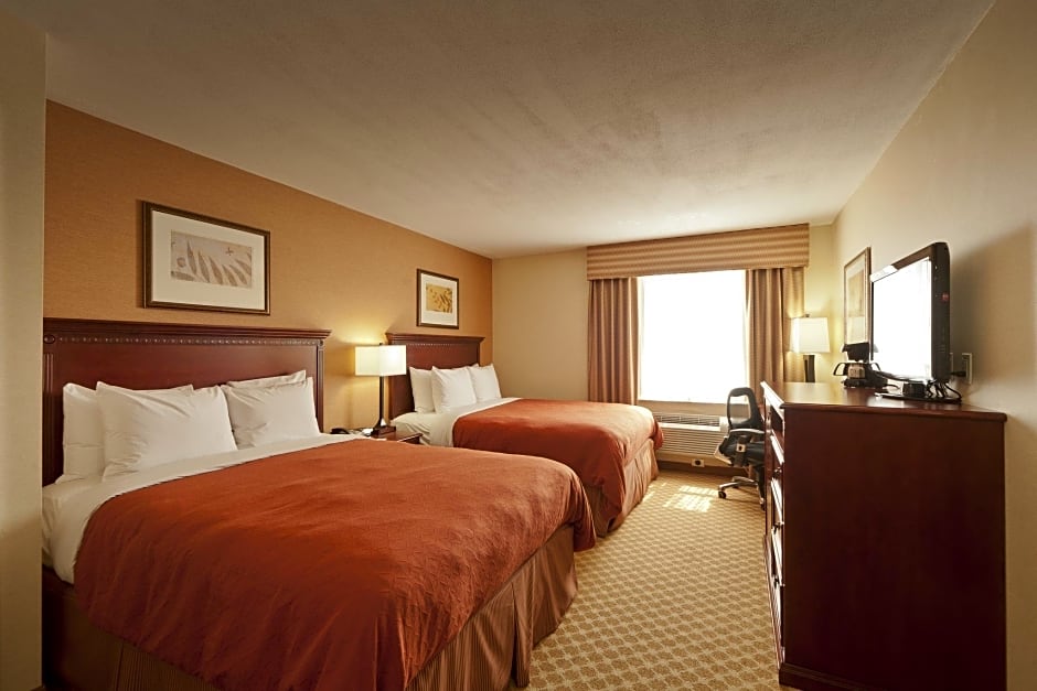 Queens County Inn and Suites