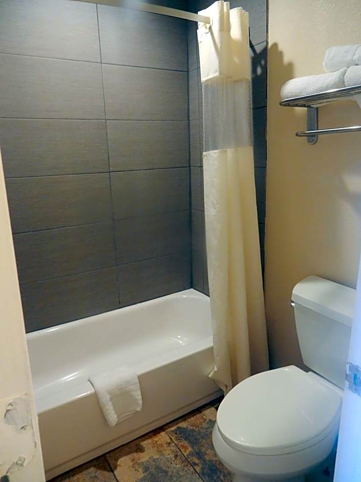 Days Inn by Wyndham San Antonio Interstate Hwy 35 North