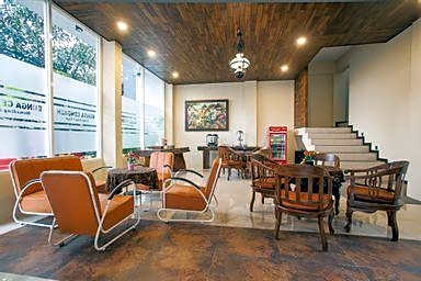 RedDoorz Premium @ Jalan Cengkeh Malang