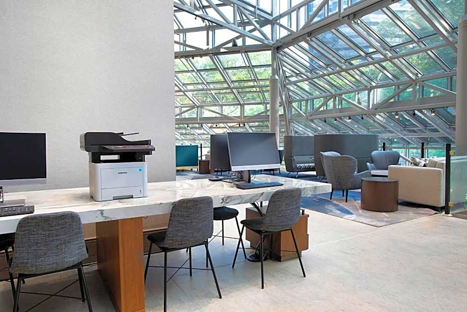 Crowne Plaza Atlanta Perimeter at Ravinia By IHG