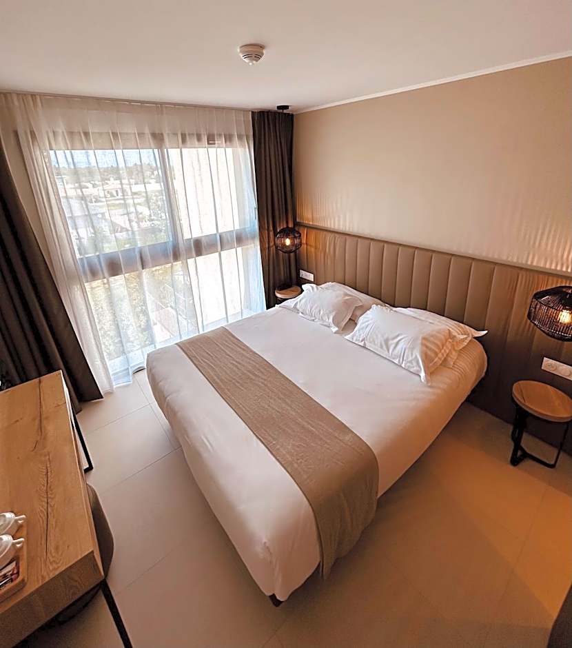 Hôtel Spa Restaurant La Madrague