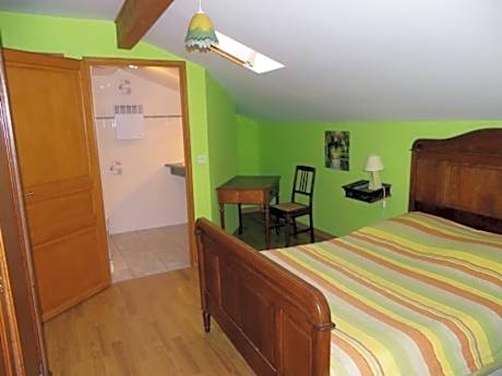 Double Room with Private Bathroom