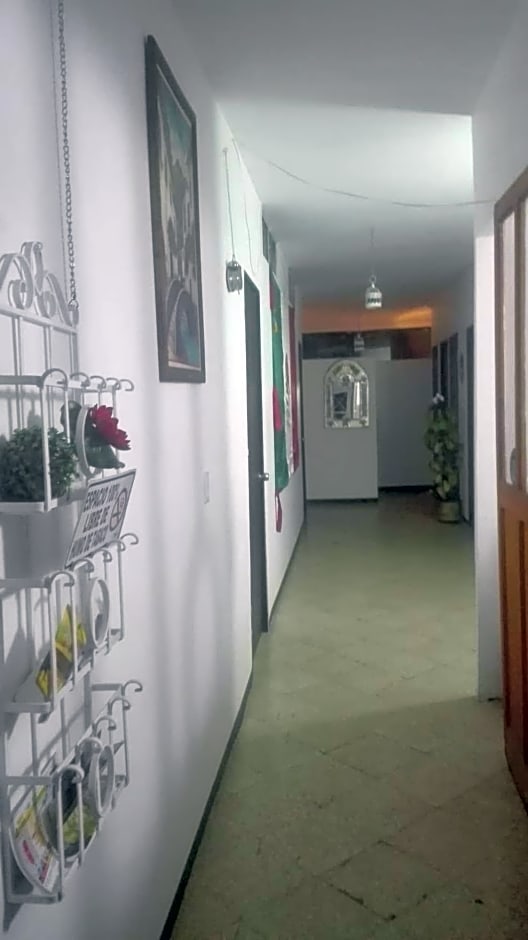 Zocalo Rooms - Hostel