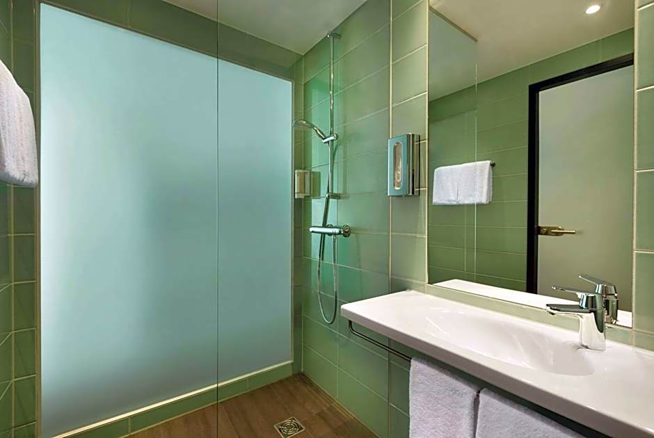 Super 8 by Wyndham Hamburg Mitte