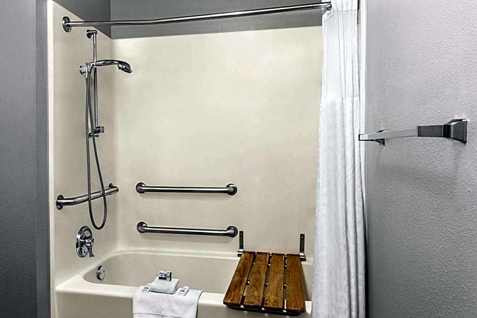 La Quinta Inn & Suites by Wyndham Chicago Tinley Park