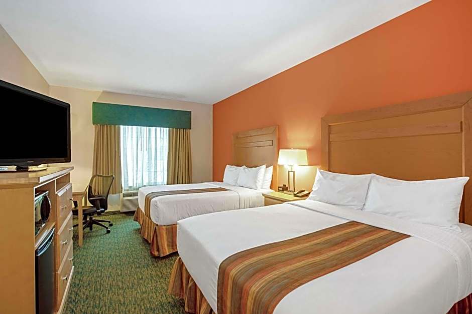 La Quinta Inn & Suites by Wyndham Grand Forks