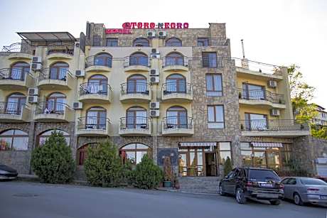 Hotel Toro Negro