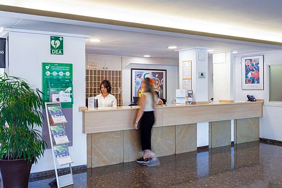 Montserrat Hotel & Training Center