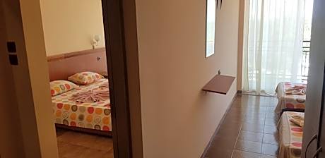 Two-Bedroom Suite with Balcony and Free Parking