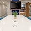Holiday Inn Express and Suites Valencia - Santa Clarita By IHG