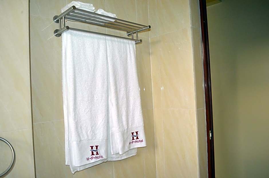 Hillside Plaza Hotel