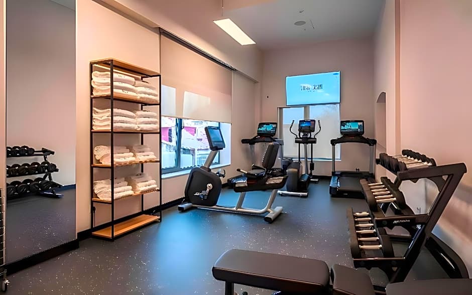 Monograph Freedom Square