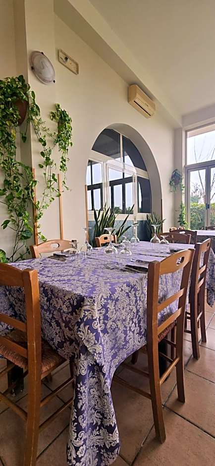 Hotel Ristorante La Decanata