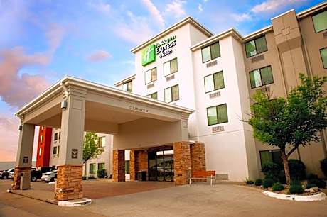 Holiday Inn Express Hotel & Suites Norfolk By IHG
