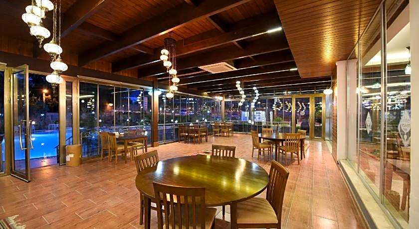 Pamukkale Whiteheaven Suite Hotel