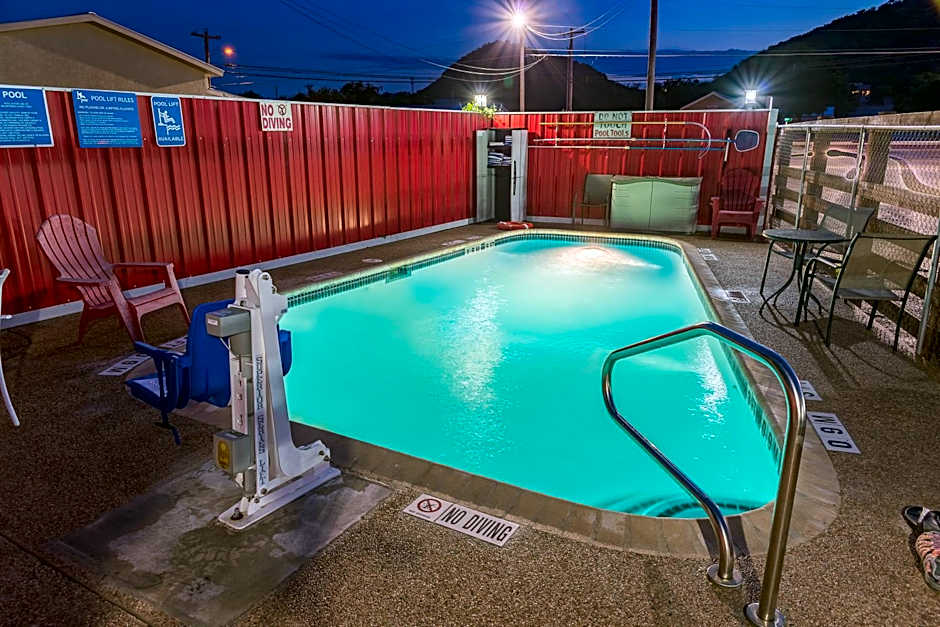 Americas Best Value Inn The Legends Inn