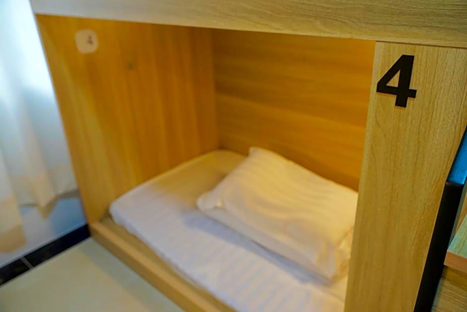 Waveflo Hostel 浪花青旅