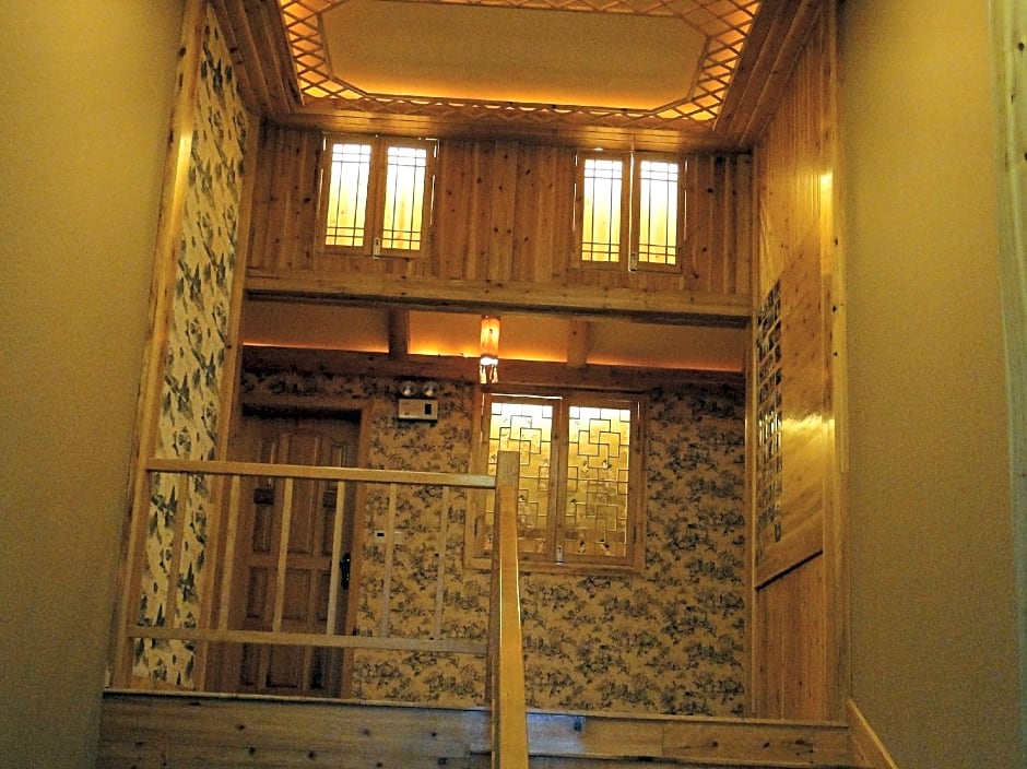 Mount Emei Teddy Bear Hotel