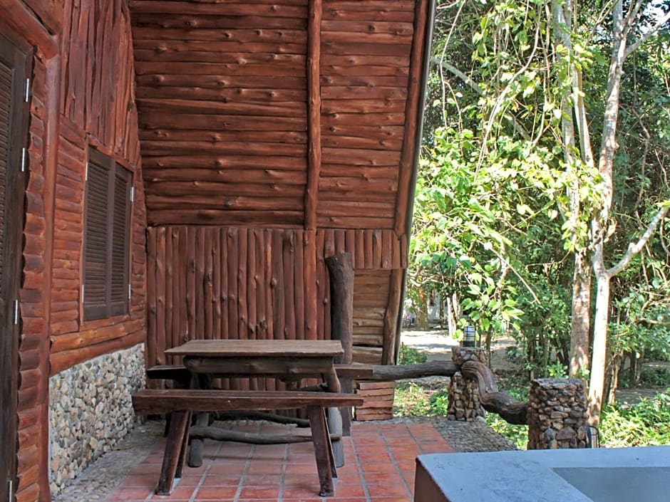 Baan Maka Nature Lodge