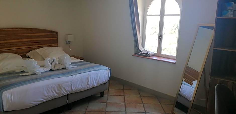 DOMAINE DE LA NERTHE- HOTEL PROVENCE MEDITERRANEE