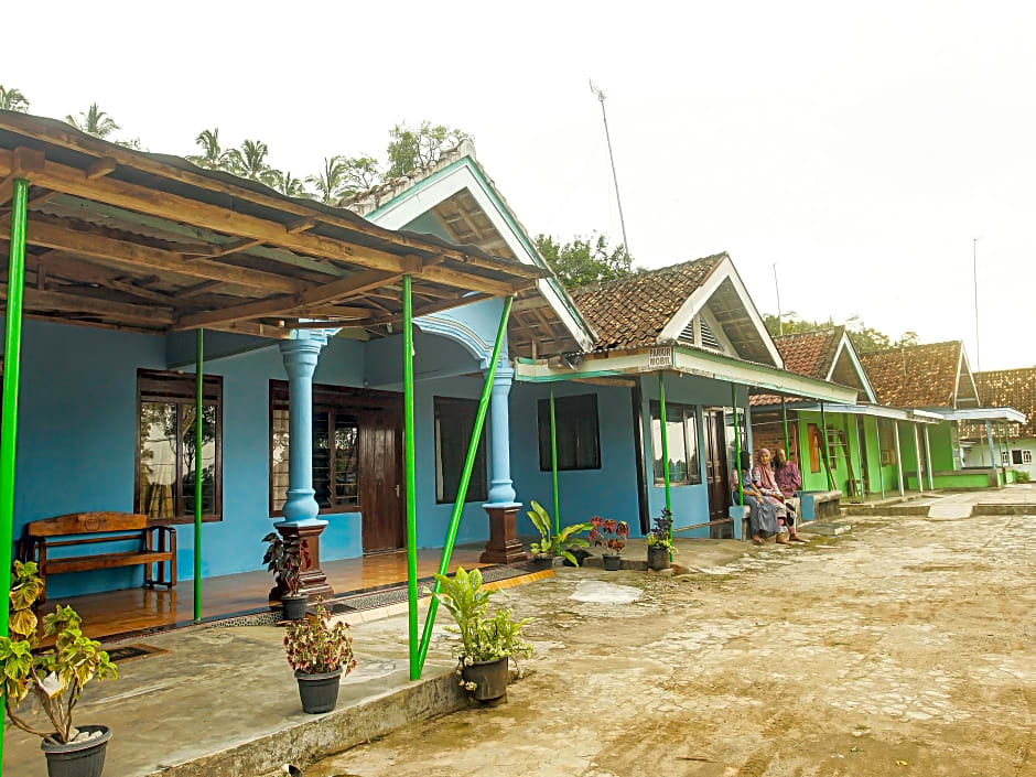 OYO 91089 Desa Wisata Air Terjun Way Kalam Syariah