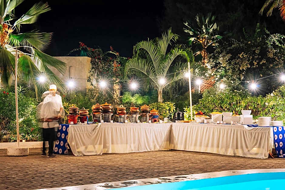 Dhow Inn Boutique Hotel