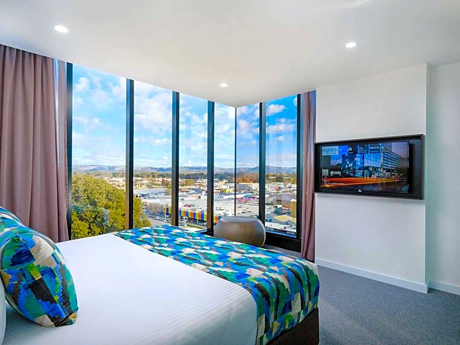 Mantra Albury
