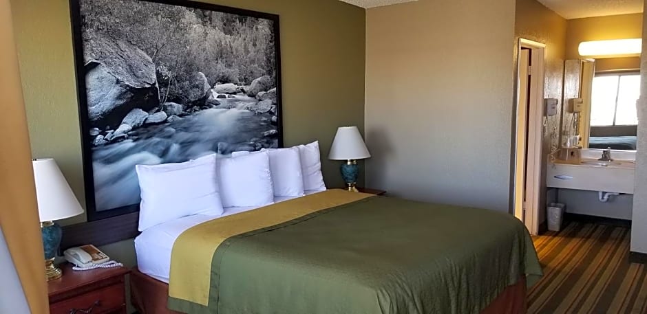 Super 8 by Wyndham Ridgecrest