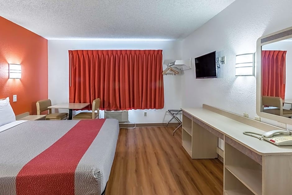 Motel 6 Beaverton, OR