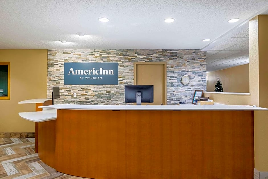 AmericInn by Wyndham Prairie du Chien