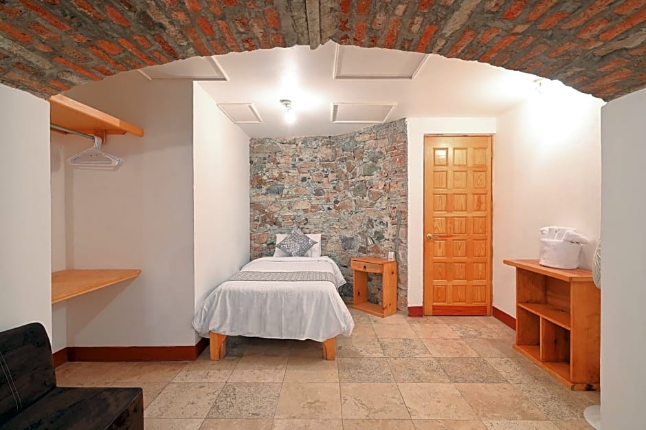 Hotel Meson Cuevano