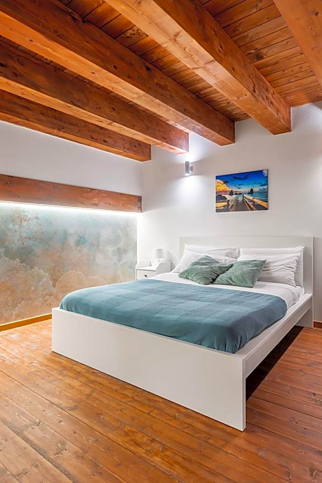 Open Sicily Homes - Near the Central Train Station