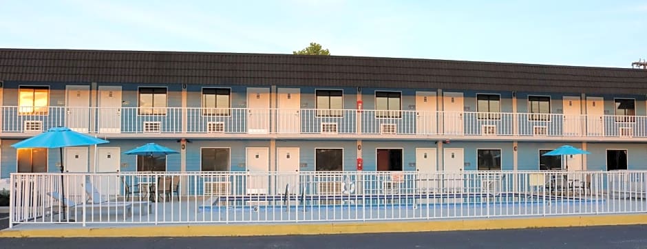 Monte Carlo Inn- Near Disney