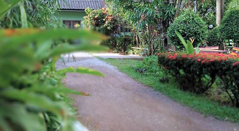 Baan Bua Guest House