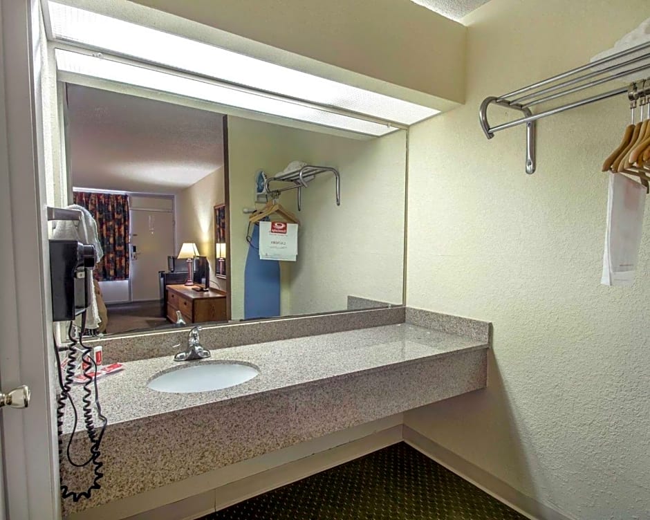Econo Lodge Andalusia