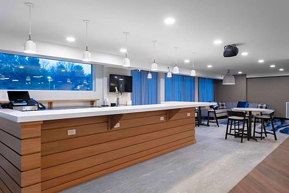 Fairfield Inn and Suites by Marriott Springfield Enfield