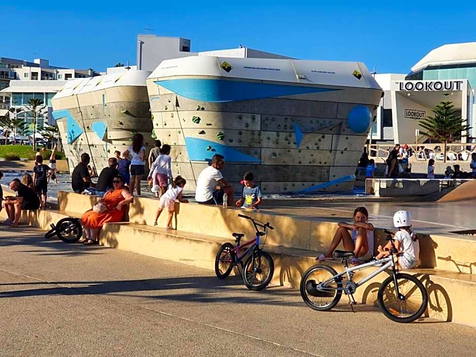 Coastal Breeze 2bedrm 2bath Pool & Slide