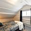 Chalet du Village - Rustic charm, lake - beach access
