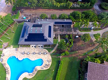 9B EKAHI VILLAGE-STUDIO BATH, GARDEN VIEW - 1 MINUTE STROLL to BEACH!