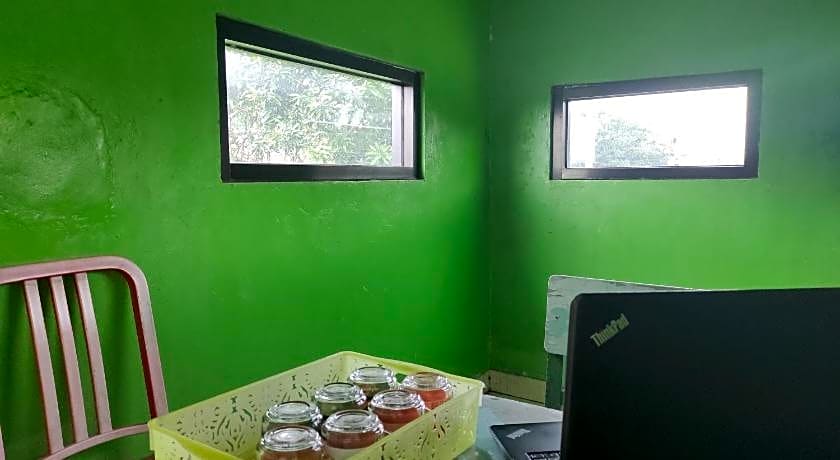 OYO 90333 Wisma Tenang Jaya Syariah